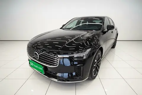 Volvo S90 2025