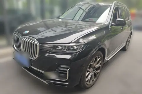 BMW X7 2021