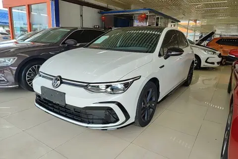 Volkswagen Golf 2021