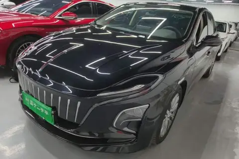 Hongqi E-QM5 2024