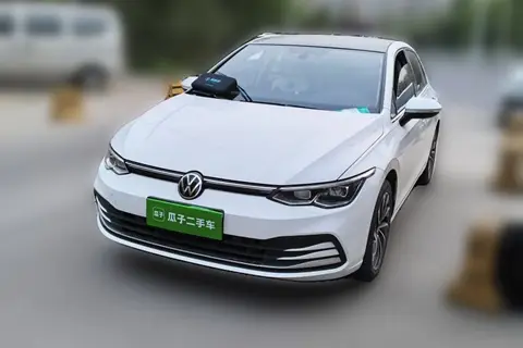 Volkswagen Golf 2023