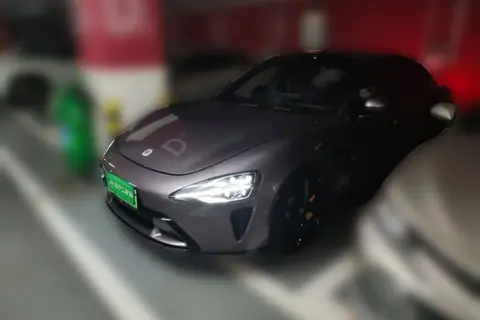 Xiaomi SU7 2024