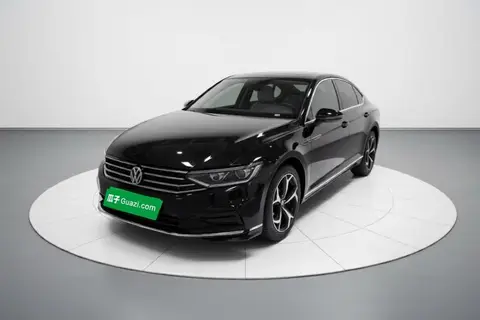 Volkswagen Magotan 2025