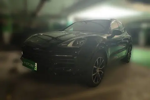 Porsche Cayenne E-Hybrid 2022