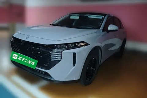 Venucia V 2022