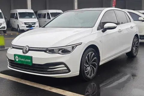 Volkswagen Golf 2024