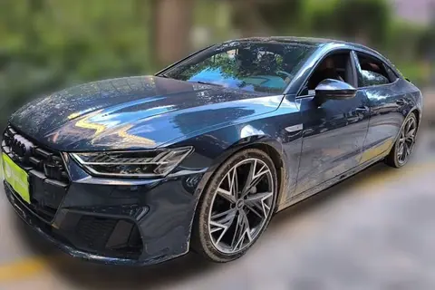 Audi A7L 2022