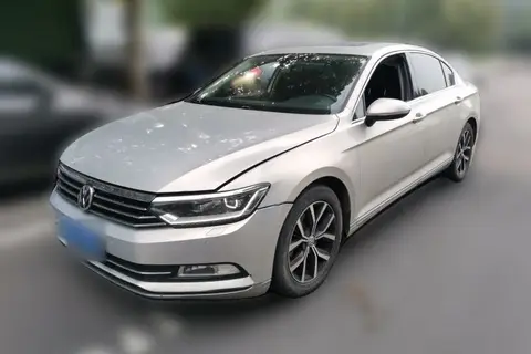 Volkswagen Magotan 2016