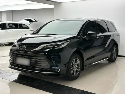 Toyota SIENNA 2026