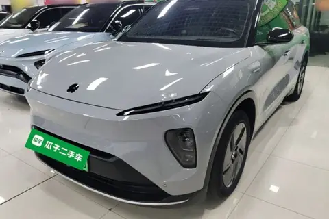 NIO ES8 2023