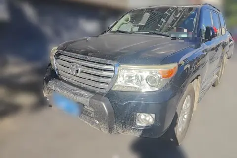 Toyota Land Cruiser 2013