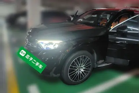 Mercedes-Benz GLC 2023