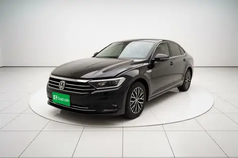 Volkswagen Sagitar 2021