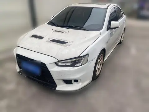 Mitsubishi Lancer EX 2013