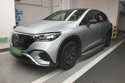 Mercedes-Benz EQE SUV 2023
