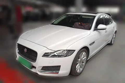 Jaguar XFL 2018