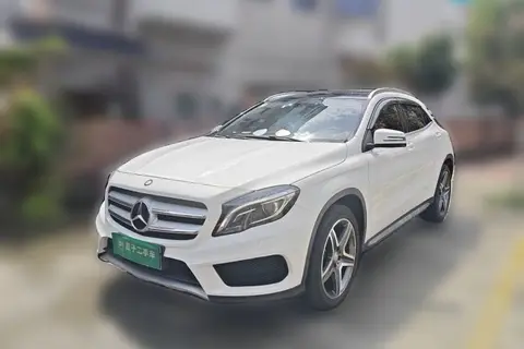 Mercedes-Benz GLA 2015