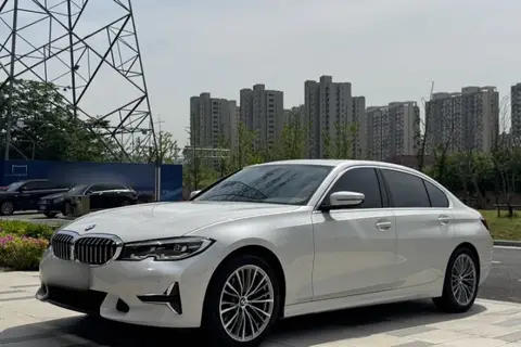 BMW 3 Series 2019 — фото 1
