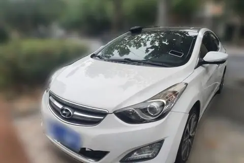 Hyundai Elantra Langdong 2015