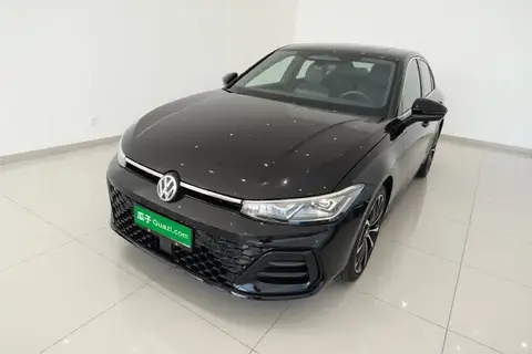 Volkswagen Passat 2025