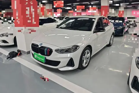 BMW 1 Series 2021