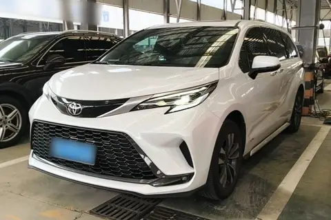 Toyota Granvia 2024