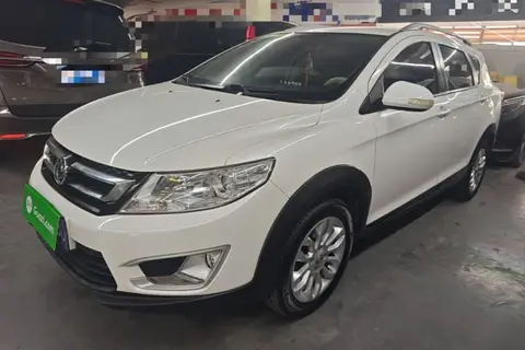 Dongfeng AX3 2017