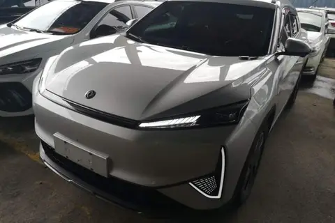Dongfeng L7 2025