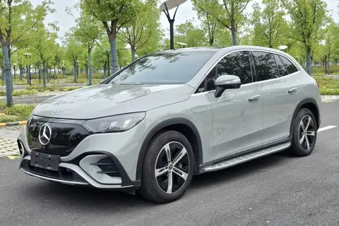 Mercedes-Benz EQE SUV 2023