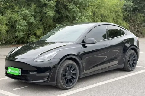 Tesla Model Y 2021