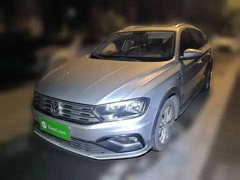 Volkswagen C-TREK 2017