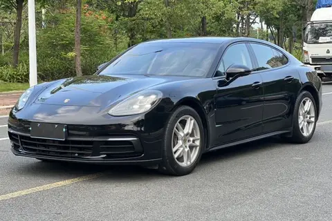Porsche Panamera 2018