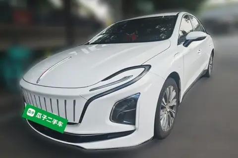 Hongqi E-QM5 2022