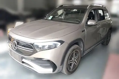 Mercedes-Benz EQB 2021