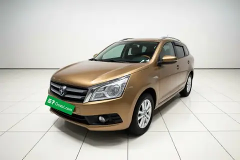 Venucia T70 2016