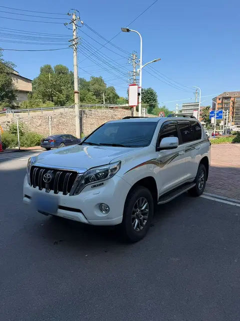 Toyota Prado 2016