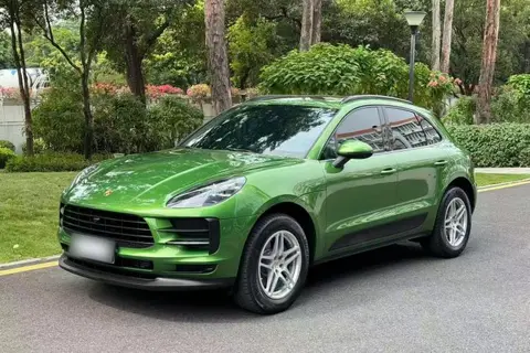 Porsche Macan 2021