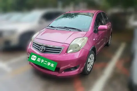 Toyota Yaris 2011