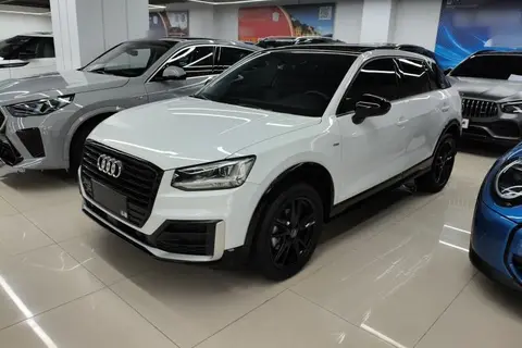 Audi Q2L 2021