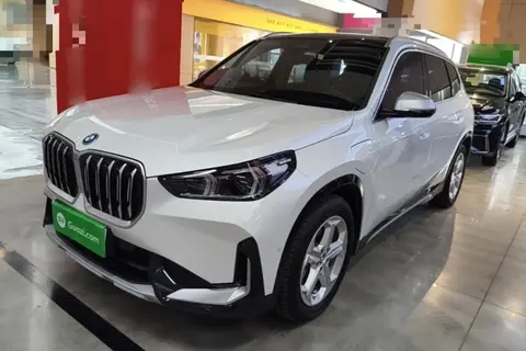 BMW iX1 2024