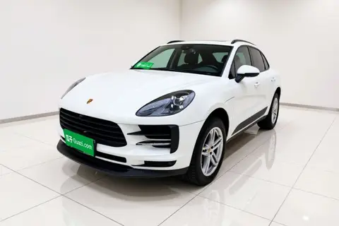 Porsche Macan 2021