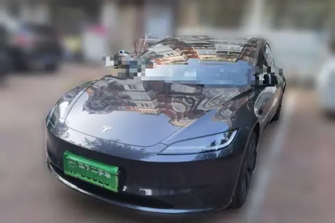 Tesla Model 3 2025