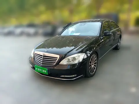 Mercedes-Benz S-Class 2011