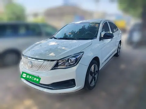Dongfeng E70 2021