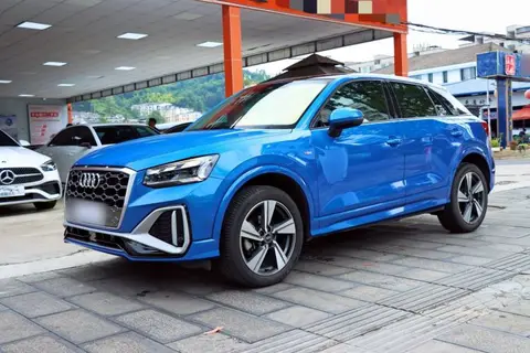 Audi Q2L 2021