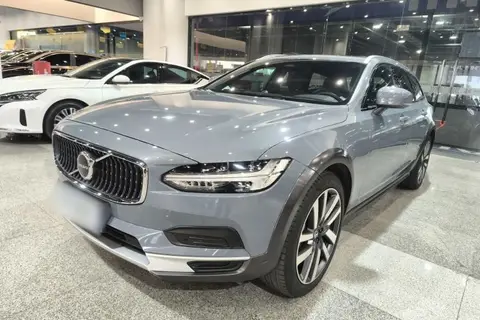Volvo V90 2021