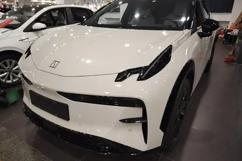 ZEEKR X 2024