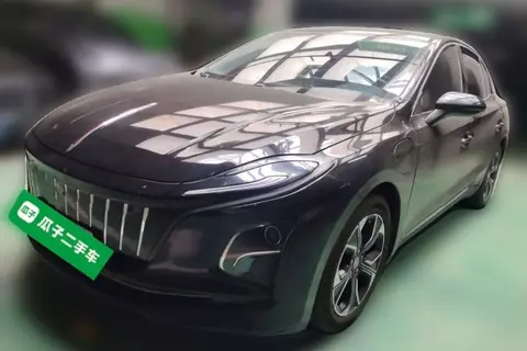 Hongqi E-QM5 2021