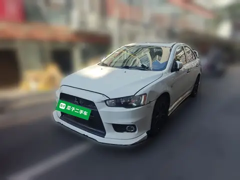 Mitsubishi Lancer EX 2012