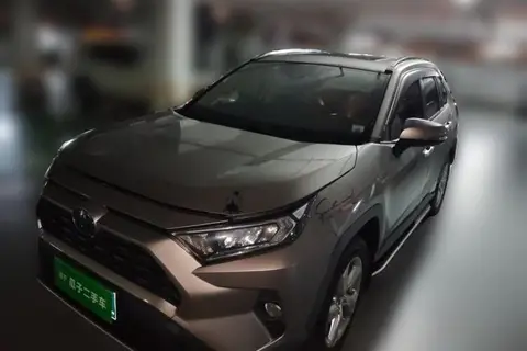 Toyota RAV4 2021